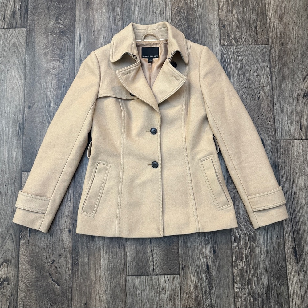 Banana Republic Luxury Italian 78% Wool Blend Pea Coat Women’s Size 0 Tan